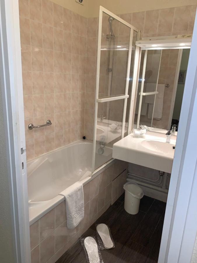 Logis Hotel Les Nympheas Chaufour-lès-Bonnières Eksteriør billede