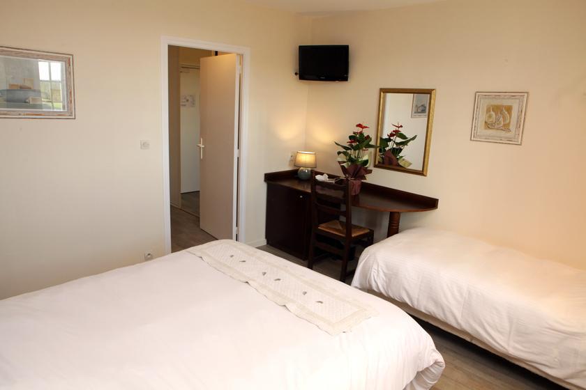 Logis Hotel Les Nympheas Chaufour-lès-Bonnières Værelse billede