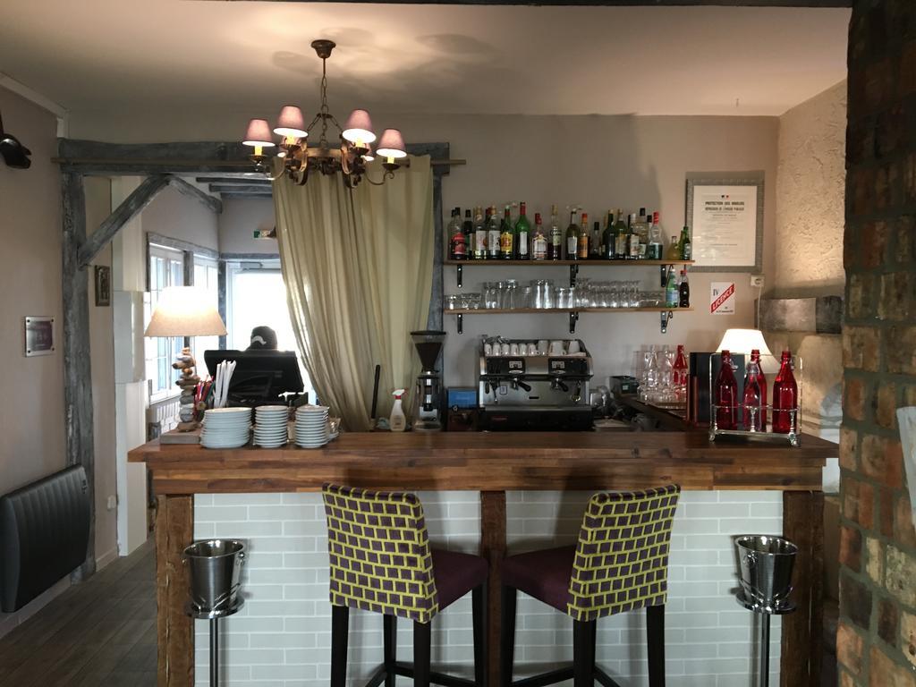 Logis Hotel Les Nympheas Chaufour-lès-Bonnières Eksteriør billede