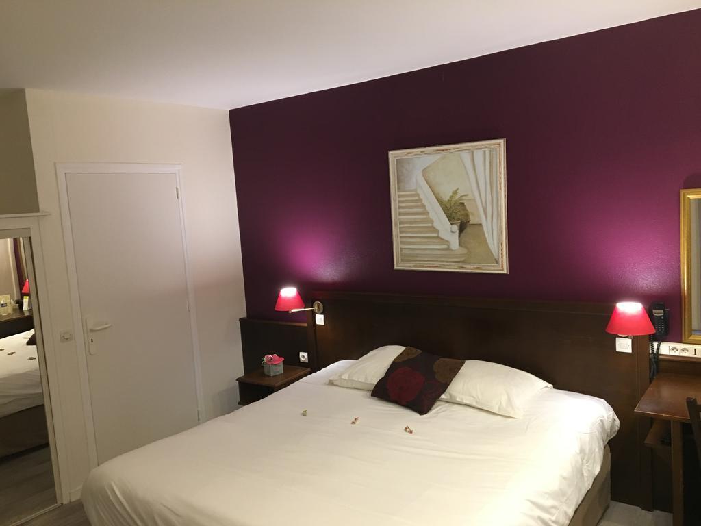 Logis Hotel Les Nympheas Chaufour-lès-Bonnières Eksteriør billede
