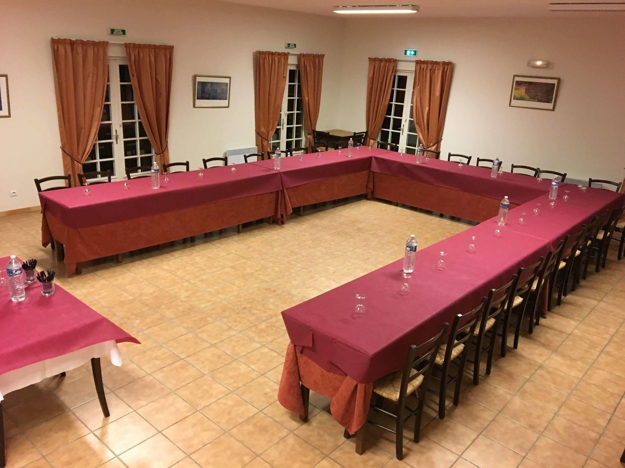 Logis Hotel Les Nympheas Chaufour-lès-Bonnières Eksteriør billede